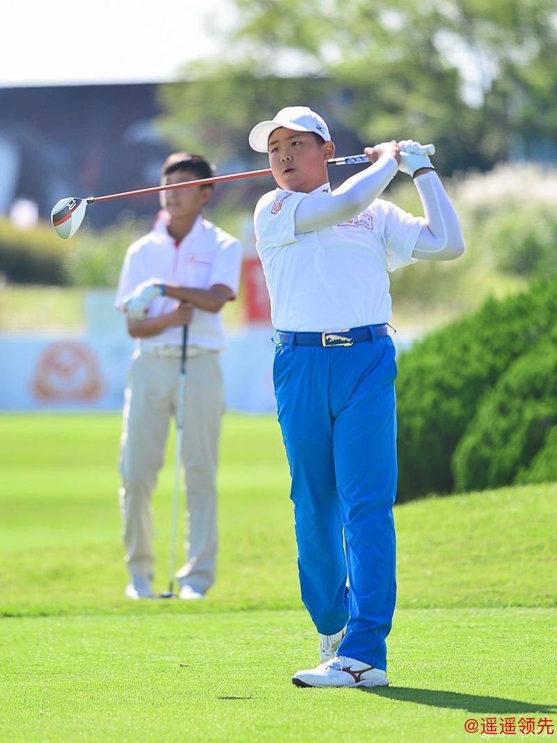 杉田龙英66杆领跑武夷山国际公开赛首轮 成禧荣T2